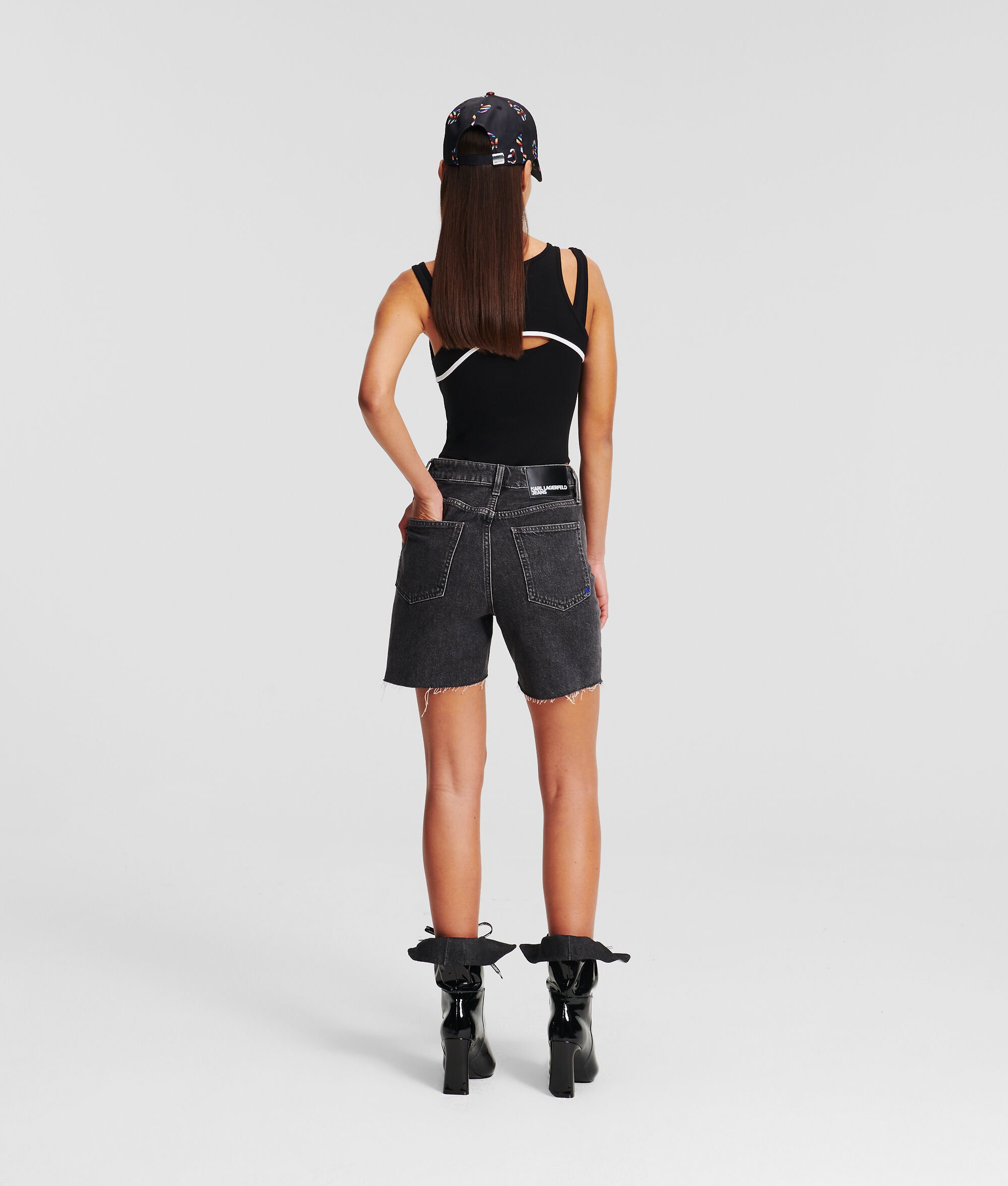 (image for) Versatile KLJ HIGH-RISE TAPERED DENIM SHORTS